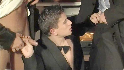 Triple Heat: Nikandro Rick Ignite Passion in Steamy Gay Threesome – XXX