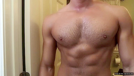 Big-Timed Dominance: Hot Hunks Collide as Veteran Claims Ripped Rookie – IconMale