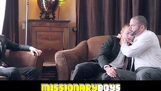 Bishop Elder Dominates Strongman—Steamy Muscle Gay Erotica – MissionaryBoys
