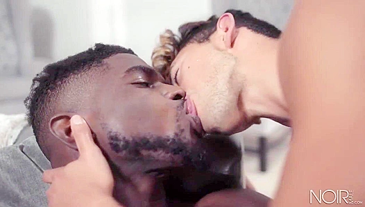 Devin Trez Takes Control in Hot Interracial Anal Scene with Zeno Rey – GayPornHeat 18+