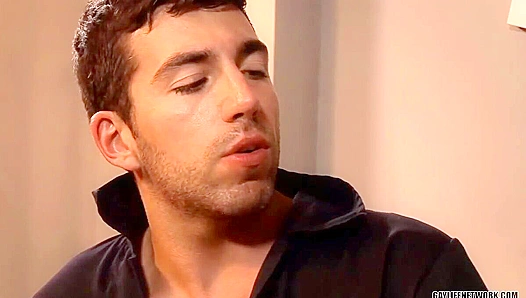 Spinning Straight Boy Takes Double Trouble from Luke Billy – GayThreesomes 18+