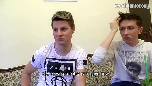 Hot Twink Trio Goes Wild in Steamy Amateur Threesome Action – XXX Gay
