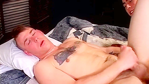 Skinhead Sex: Corey Haydens Raw Anal Ride – Bonus Muscle Stud 18+