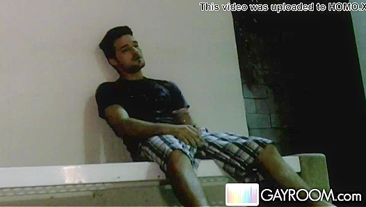 Kryz Perezs Hot Solo Session Sparks Fire In Public — GayXXX 18+