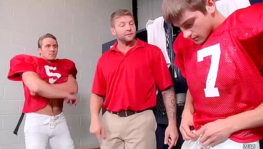 Big Cocks on Campus: Johnny Colbys Steamy Hookup – Hardcore Gay Fun 18+