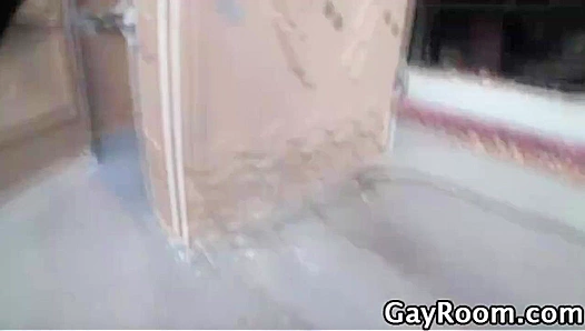 Bryce Falls for a Horny Steam Room Prank – GayXXX Hot Tricks 18+