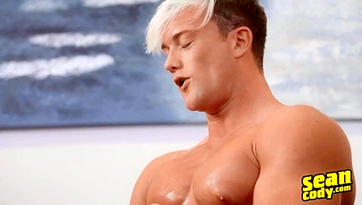 Brad Fury Dominates Solo—Hardcore Self-Fuck Action SeanCodyX 18+
