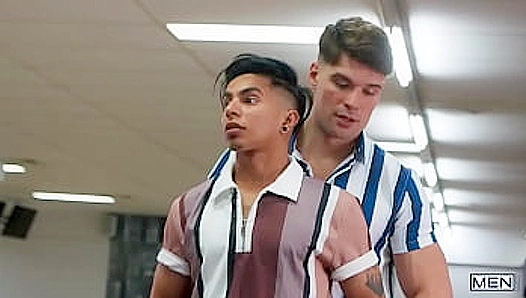 Malik Angel Goes Wild in Steamy Bowling Alley Hookup – XCLUSIVE 18+
