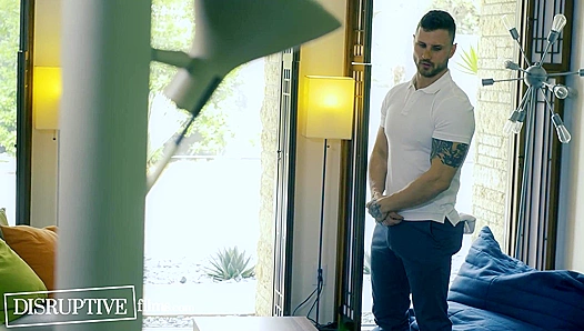 Caught on Camera: Boss Finds Assisstants Moaning While Deep Throating – XXX
