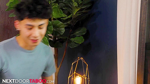 Stepbro Shows Latino How to Ride Hard — Carter Woods, Luca Ambrose – NextDoorTaboo
