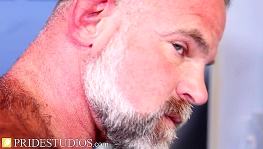 Buff Daddy Takes Control: Dominant Ride for Horny Hairy Bear – Steamy Action