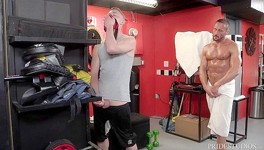 Hooked on Daddys Scent: Twink Devours His Soaked Jock – 18+