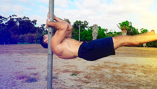 Soaked in Sweat: David Skylar Justin Lewis Bareback After Hard Workout – 18+