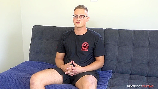 Curious Jock Wows Director with Huge Hard-on – NextDoorCasting