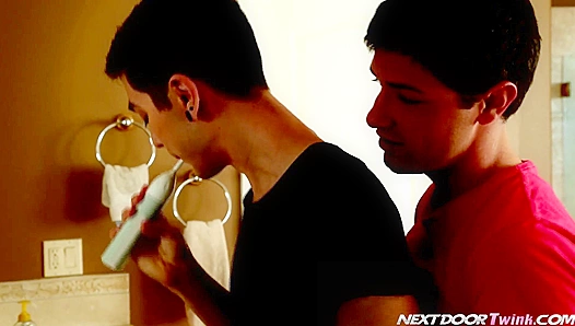 Morning Heat: These Horny Twinks Cant Get Enough Dick – TinyGays 18+