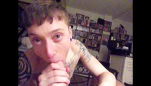 Little Pig Opens Wide for Steaming Hot Cock – NaughtyGayTeens 18+