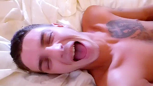 Training Novices: Turning Curious Men into Ass-Lovers – GayBootyCall 18+