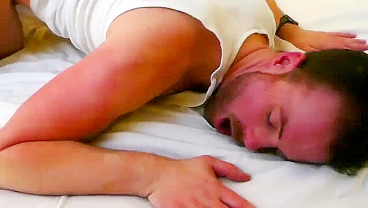 Deep Strokes Drive Him Wild: Hard Throbs Fill Him Completely – GayPornHub 18+