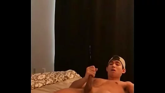 Steamy Encounter: Two Hot Asians Ignite Passion for 14 Minutes – AllHapaGay 18+