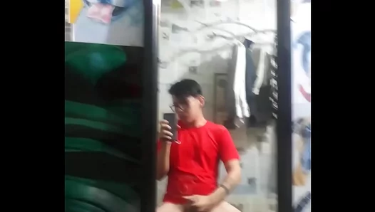 Deep Throat Glory: Soccer Hunk Cums Hard on Cute Asian Twink – VietnamHeat 18+