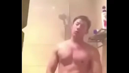 Muscle Twink Shows Off Ripped Body in Steaming Asian Cam Session – HotCamBoys 18+