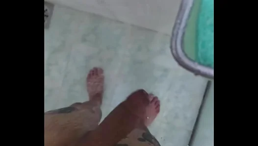 Soaked Horny: L Kings Steaming Bath Time Masturbation – BrazilianAmateurGay