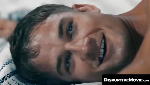 Des Ires Deepthroats Brandons Huge Rod to Keep His Apartment – Hot Gay Scene