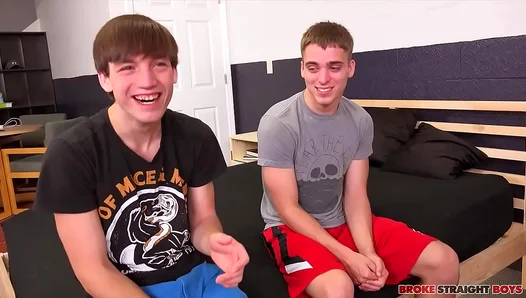 Brads First Blowie by a Hung Horny Stud Turns Him Gay – XXXGayTube