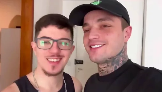 Reuniting Cousins Heat Up With Hung Blowjob Deepthroat Finish – 18+