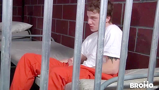 Hot Cell Passion: Eli, Zane Donny Ignite Steamy Threesome – BromoUS