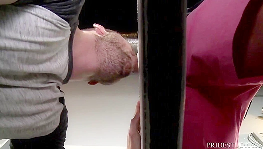 Jace Ace Craves Glory Hole Thrills – Steamy Anal Adventures After 30