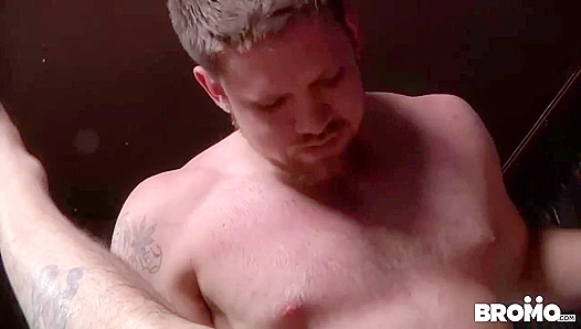 Jeremy Adams Jared Summers Go Hard in Steamy Gay Encounter – 18+