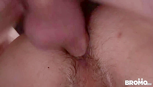 Bareback Heat: Brenner Jared Takes It Deep in a Hot Hotel Encounter – 18+