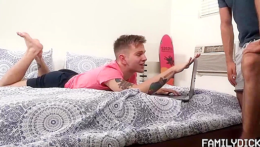 Raw Passion: Tim Brendans Intense Bareback Encounter – Hot Gay Sex