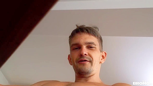 Amateur Guys Get Horny – Wild Secret Action Under the Table – GayPornUSA
