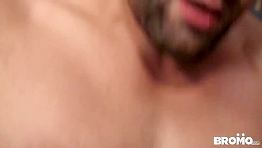 Griffin Barrows Shawn Reeve Bareback Rumble – Raw Muscle Passion Unleashed – TinyGays 18+