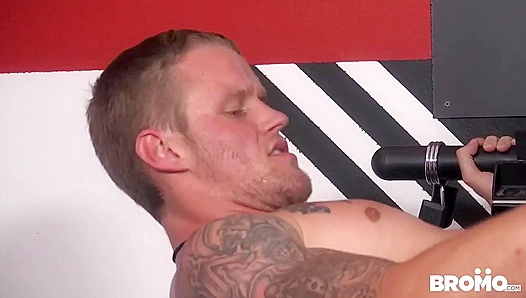 Griffin Barrows Shawn Reeve Bareback Rumble – Raw Muscle Passion Unleashed – TinyGays 18+