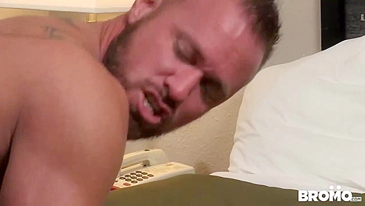 Go Hard with Gage Michael: Hot Steamy creampie Action – BroMoMen 18+