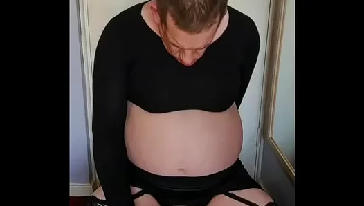 Embracing Her Majesty: A Dominant Sissy Queen Takes Control – 18+