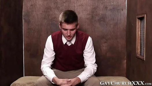 Hot Pastor Surrenders to Lust: Deep Throat Blowjob in Church Booth – XXX