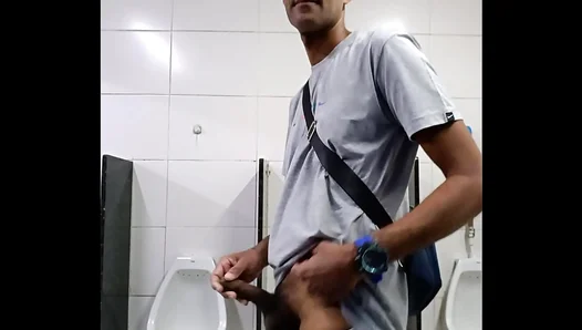 Massive Hard-On Thrusts Through the Wall — Nonstop Jack Off Action – XXXTube 18+