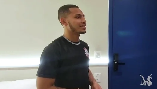 Bi Guys First Time: Horny Blowjob Turns Steamy After Sexy Massage – 18+