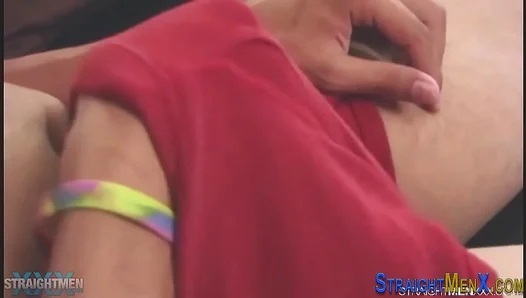 Hot Solo Twink Juggles Himself, Erupts in Steaming Cum Blast – GayHD 18+