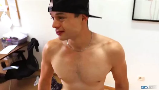 Hot Cash Payment: Hung Czech Guy Takes Rough Unprotected Ride – POV Gay Porn