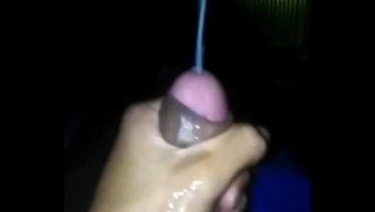 Strong Hands, Hot Touch: Massage Turns into Horny Milk Session – 18+
