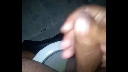 Latinas Fiery Touch Ignites Steamy Solo Session – Hard Dick Thrills