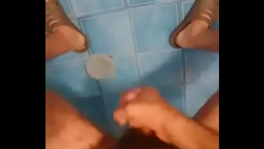 Honduran Stud Juggles Hard Cock in Steamy Public Hookup – Raw Amateur Fun