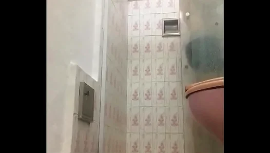Soapy Solo Fun: Horny Fresh Meat Juggles Jerks in Steamy Shower – 18+