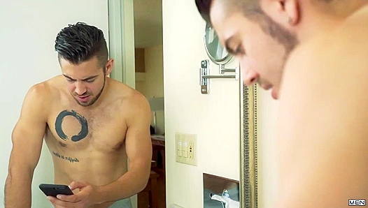Dante Colle Gags on Daddy Dick — Raw Ass Throat Workout by Silver Fox Darin! – 18+
