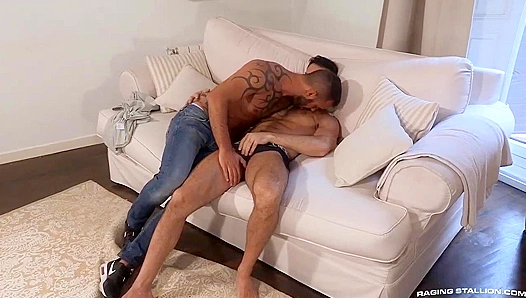 Bareback Heat: Xavi Durans Flexxtremo Workout Gone Wild – GayPrideX 18+
